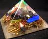 Orgonit - pyramida 4,5cm : 229,- Kč