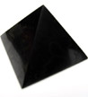 Šungitová pyramida leštěná 10x10cm : 1978,- Kč
